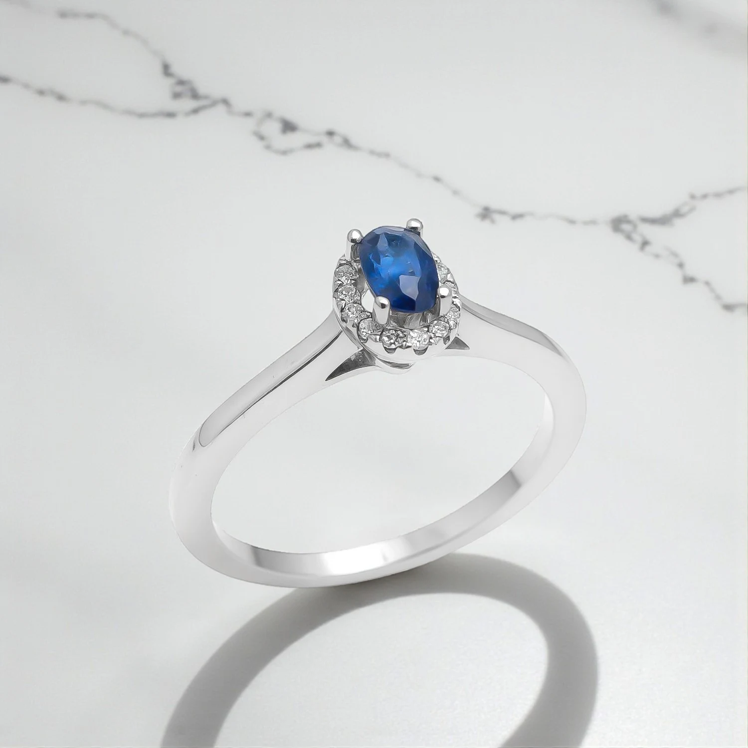 Λευκόχρυσο Δαχτυλίδι Αρραβώνα με Μπλε Ζαφείρι