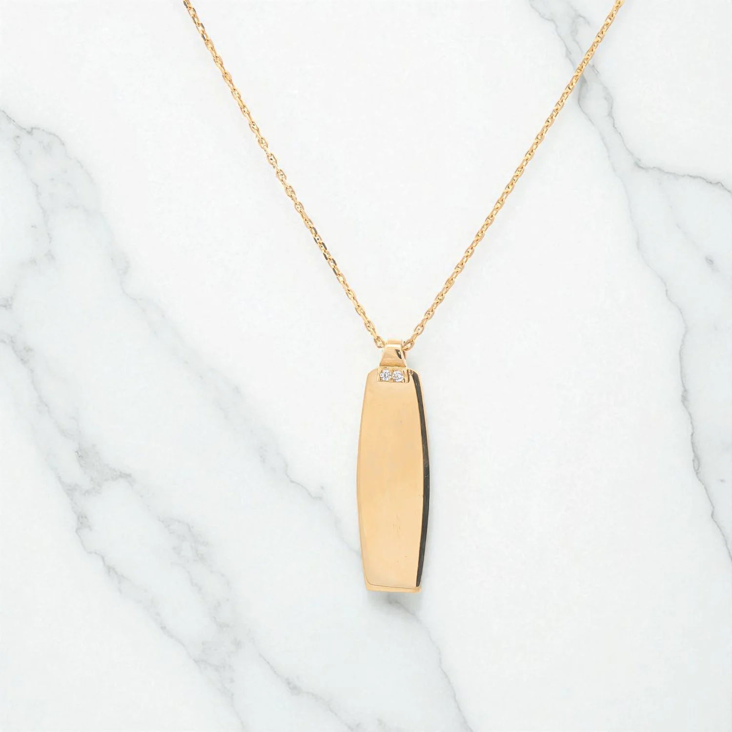 Χρυσό Κολιέ με Ταυτότητα