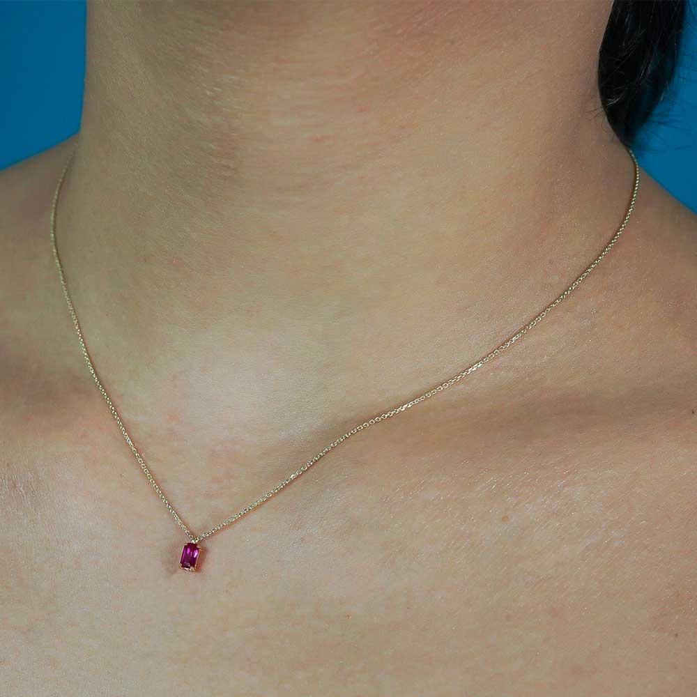 Χρυσό Κολιέ με Κόκκινο Ζιργκόν